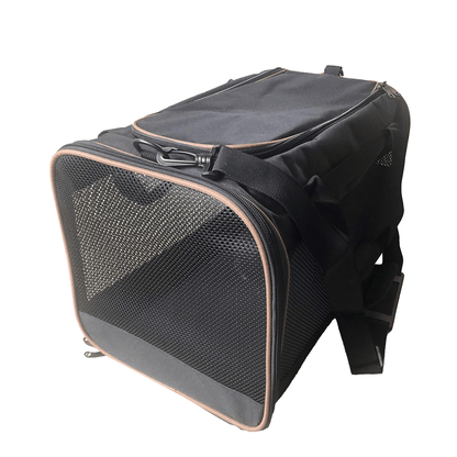 black Carry'Em Cat Carrier closed 